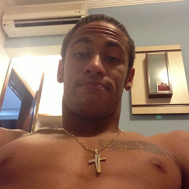 Neymar com cabelo curto, em Santos (Foto: Reprodução  / Instagram)