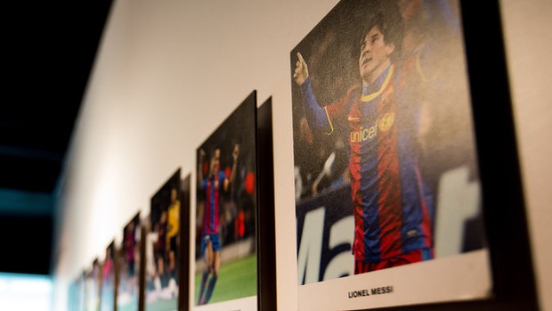 Espaço dedicado a Messi no museu do Barcelona (Foto: Divulgação/Barcelona)