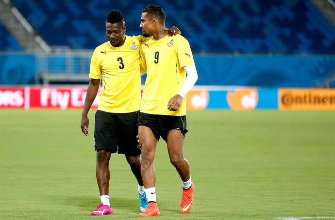 Asamoah Gyan and Boateng in training Ghana (Photo: AP)