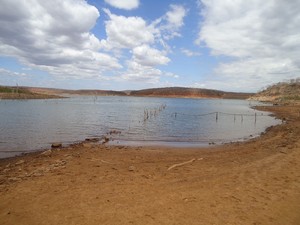 Barragem ameaça seca caso não haja chuvas no interior do Piauí (Foto: Gil Oliveira/ G1)