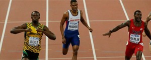 Usain Bolt vence nos 200 metros 
e é quatro vezes campeão mundial (Reuters)