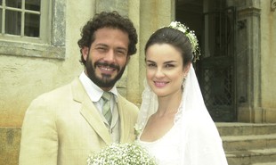 A primeira novela de Malvino Salvador foi 'Cabocla' (2004), na qual contracenava com Carolina Kasting | Gianne Carvalho/ TV Globo