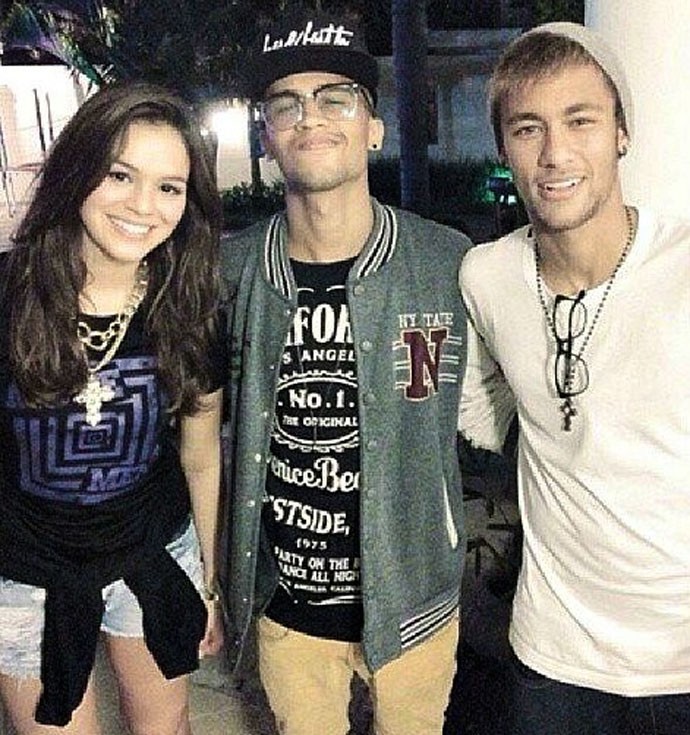 Neymar com namorada (Foto: Reprodução / Instagran)
