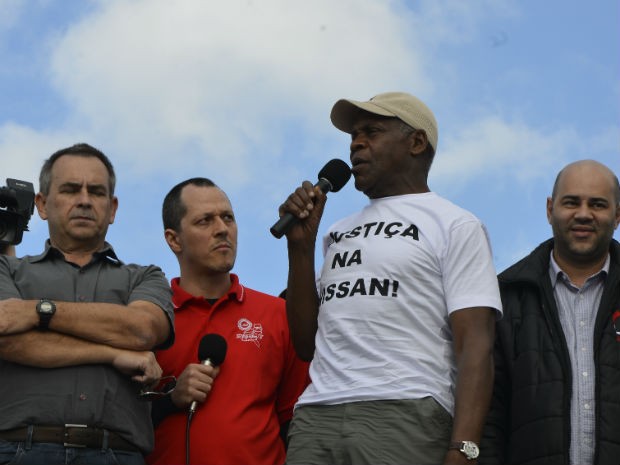 Danny Gloover participou de manifestação (Foto: Suellen Lima/Divulgação)