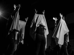 Peça pernambucana Retomada está na programação do TREMA! Festival de Teatro, no Recife (Foto: Fernando Figueiroa/Divulgação) Peça pernambucana Retomada está na programação do TREMA! Festival de Teatro, no Recife (Foto: Fernando Figueiroa/Divulgação)