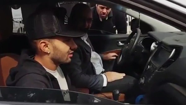 Burocracia adia assinatura de Clayson com Corinthians; Léo Artur vai para a Ponte