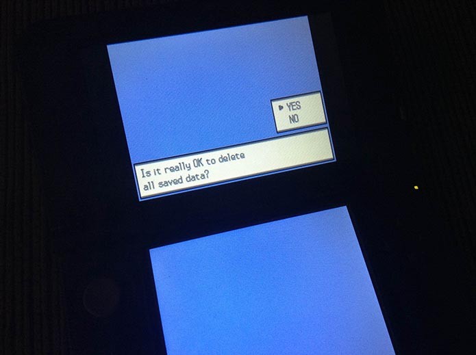 Pokémon Black/White: aprenda a deletar o save do jogo (Foto: Reprodução/Murilo Molina)