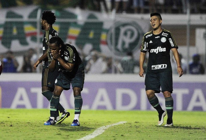 Noriega diz que Palmeiras precisa de retoques e compara com Corinthians