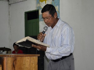 Pastor indígena de Kumenê Florêncio Felício (Foto: Abinoan Santiago/G1)