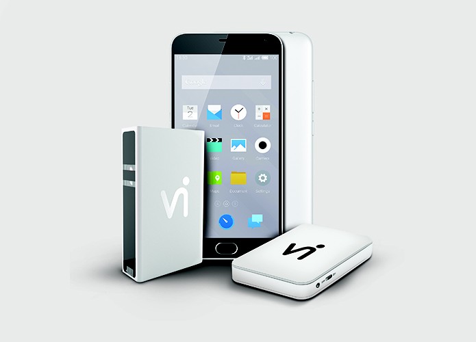 Novo foblet da Meizu vem com dois acessórios na caixa (Foto: Divulgação/Meizu)