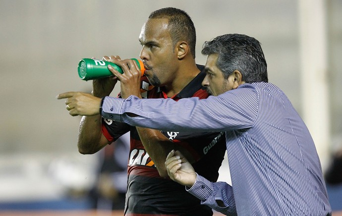 ney franco alecsandro flamengo x atletico-pr (Foto: Getty Images) ney franco alecsandro flamengo x atletico-pr (Foto: Getty Images)