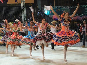 Festival de quadrilhas juninas Uberlândia (Foto: ONG Ação Moradia / Divulgação )