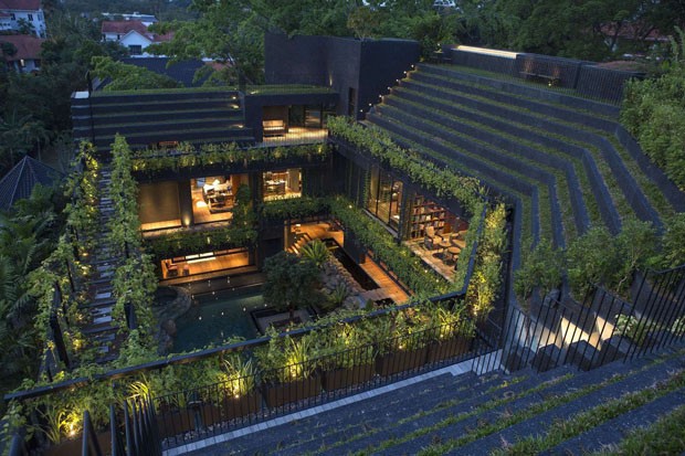 Casa em Singapura tem paisagismo de tirar o fôlego  (Foto: Albert Lim K S/Divulgação)