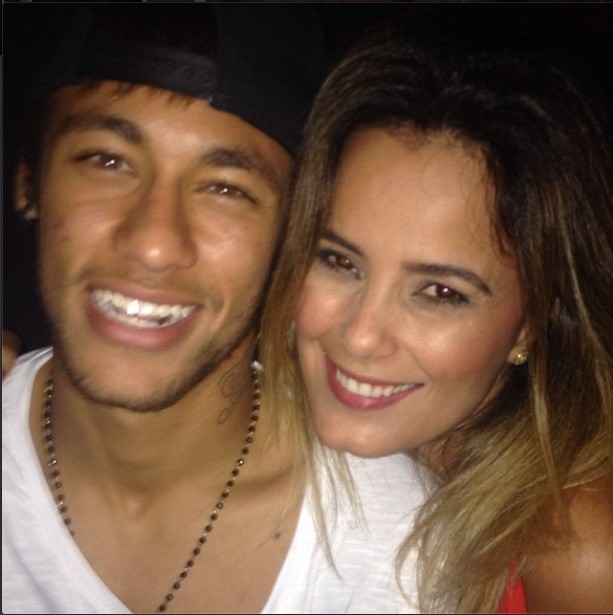 Neymar e Luciele Di Camargo (Foto: Reprodução Instagram)