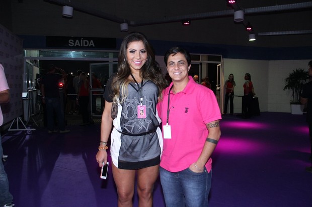Thammy Miranda e namorada no show da Anitta (Foto: Thyago Andrade e Graça Paes/Foto Rio News)