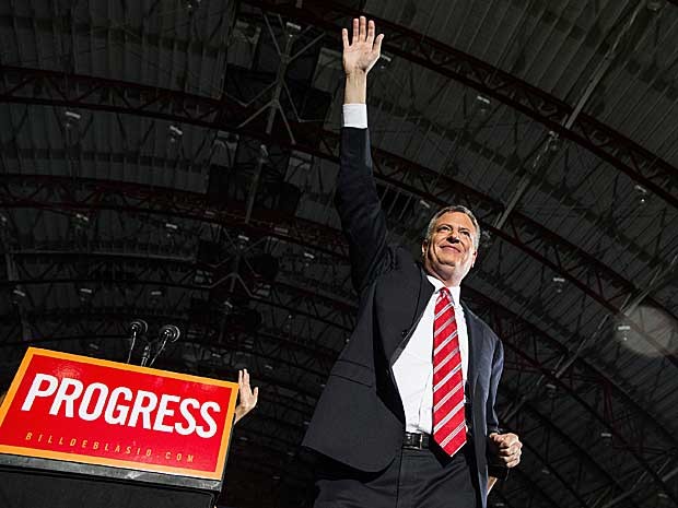 O democrata recém-eleito prefeito de Nova York Bill de Blasio venceu o republicano Joe Lhota e sucederá Michael Bloomberg. (Foto: Andrew Burton / Getty Images / AFP Photo)