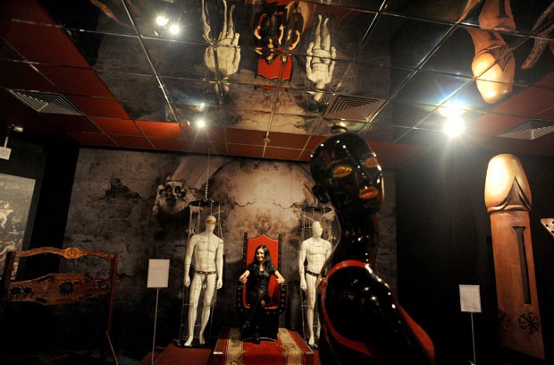 Exposição é atração de museu em Saint-Petersburg (Foto: Olga Maltseva/AFP)