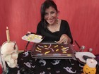 Priscila Pires ensina culinária divertida para o Dia das Bruxas