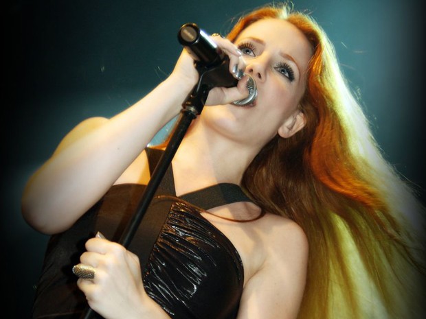 Simone Simons, vocalista da banda Epica, que faz três shows no Brasil em novembro (Foto: Divulgação)