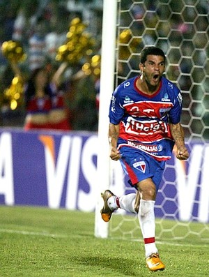 Jaílson, atacante do Fortaleza (Foto: Kid Júnior/ Agência Diário)