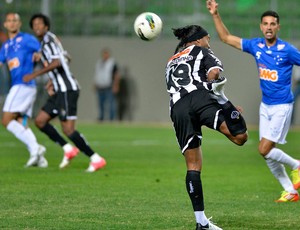 Ronaldinho Gaúcho Atlético-MG x Cruzeiro (Foto: Pedro Vilela / Futura Press)
