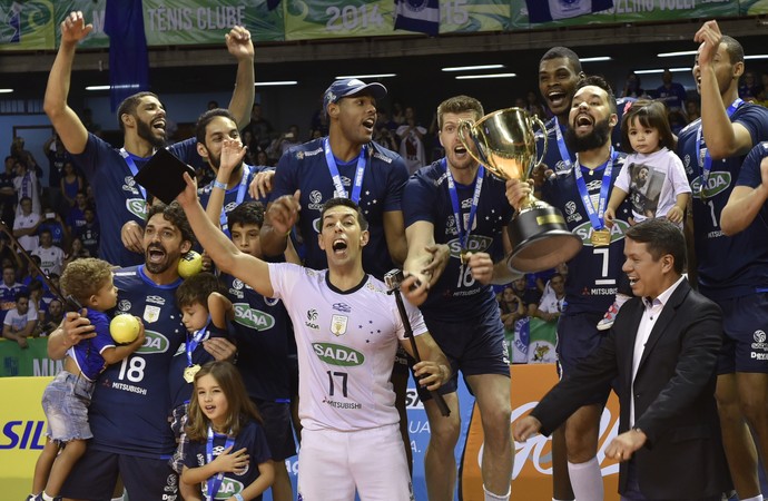 Cruzeiro campeão da Superliga 2014/2015 (Foto: Alexandre Araujo)