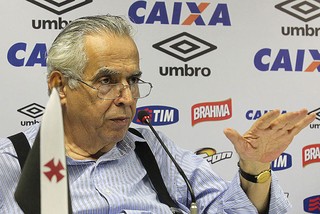 Eurico Miranda Coletiva Vasco (Foto: Marcelo Sadio / Vasco.com.br)