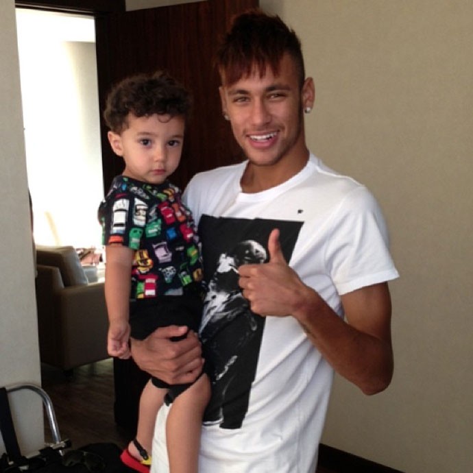 FUTEBOL -  Neymar Jr. e o filho do André Santos (Foto: Reprodução Instagram)