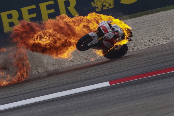 Jack Miller moto pega fogo Moto GP Malásia (Foto: Linden Adams Photography / Getty Images)