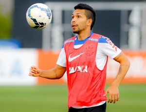 Petros ignora jogo bonito e pede: 