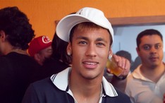 Fotos, vídeos e notícias de Neymar