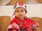 Aline Barros prepara festa de um ano para filha, que posa 'de japonesa'