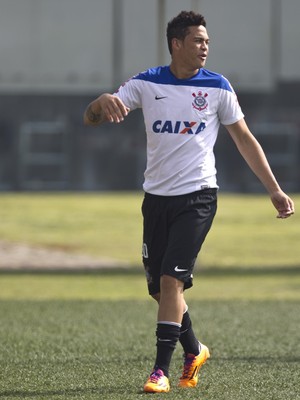 Após estreia sem gols, Luciano não vê pressão por vitória contra o Fla.