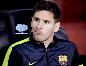 Messi banco de reservas Barcelona (Foto: AFP)