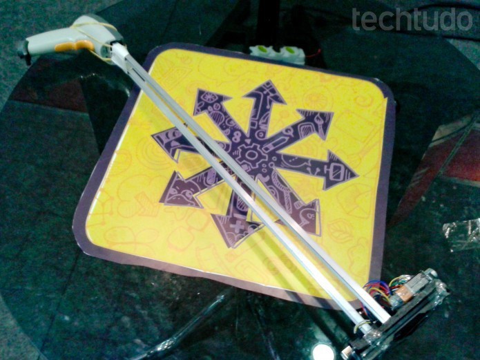 Bengala eletrônica com recursos smart ajuda deficientes visuals com sensor e Arduíno (Foto: Giordano Tronco/TechTudo) Bengala eletrônica com recursos smart ajuda deficientes visuals com sensor e Arduíno (Foto: Giordano Tronco/TechTudo)