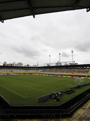 Heriberto Hülse Criciúma (Foto: Thiago Calil/Agência Botafogo) Heriberto Hülse Criciúma (Foto: Thiago Calil/Agência Botafogo)