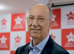 O presidente do PT, Rui Falcão (Foto: Alice Vergueiro/Futura Press/Estadão Conteúdo)