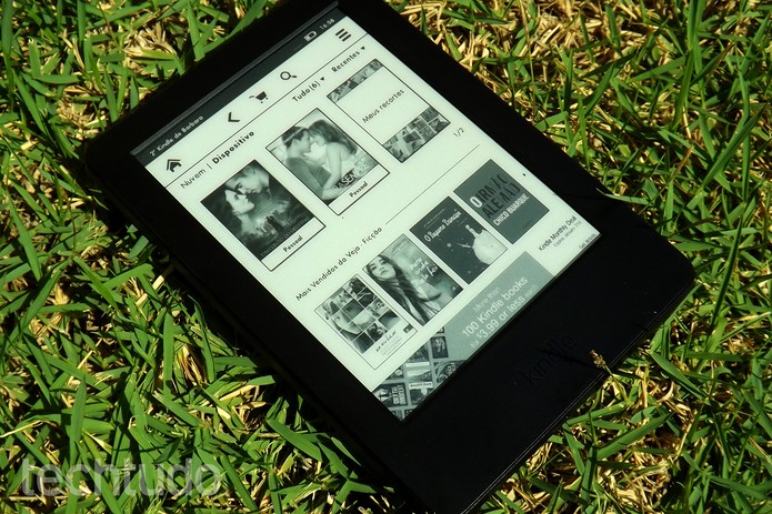 Kindle está com mais espaço para guardar os e-books pessoais, com 4 GB de armazenamento (Foto: Barbara Mannara/TechTudo)