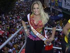 Susana Vieira é diva em parada gay no subúrbio carioca