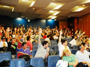 Foram 84 votos contrários ao término da greve e 70 a favor. (Foto: Leandro Pellizzoni/Divulgação)