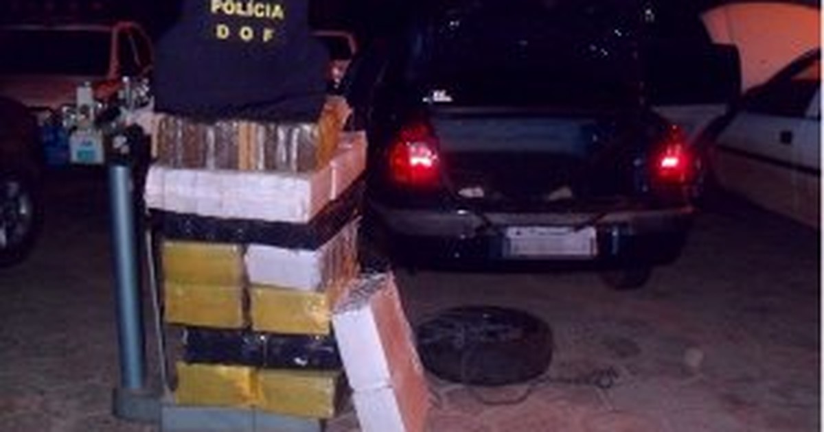 G Homem Fura Barreira Da Pol Cia E Abandona Carro Maconha Em Ms