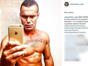 PM Eduardo Dias tinha mensagem religiosa tatuada no peito (Foto: Reprodução/Instagram) PM Eduardo Dias tinha mensagem religiosa tatuada no peito (Foto: Reprodução/Instagram)