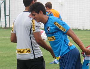 Lucas Zen treino Botafogo (Foto: Thales Soares / Globoesporte.com)