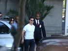 Feriado de Tom Cruise no Rio tem ida a restaurante tipicamente brasileiro e tumulto com fãs