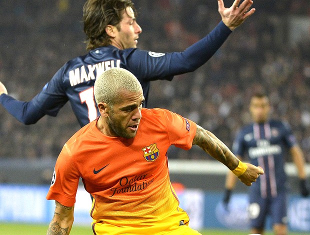 Daniel Alves jogo PSG Barcelona (Foto: EFE) Daniel Alves jogo PSG Barcelona (Foto: EFE)