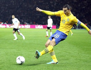  Ibrahimovic, Alemanha e Suécia (Foto: Agência Reuters)