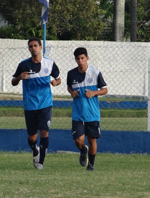 Breno, Carlinho e Romarinho, jogadores do CSA (Foto: Leonardo Freire/GloboEsporte.com)