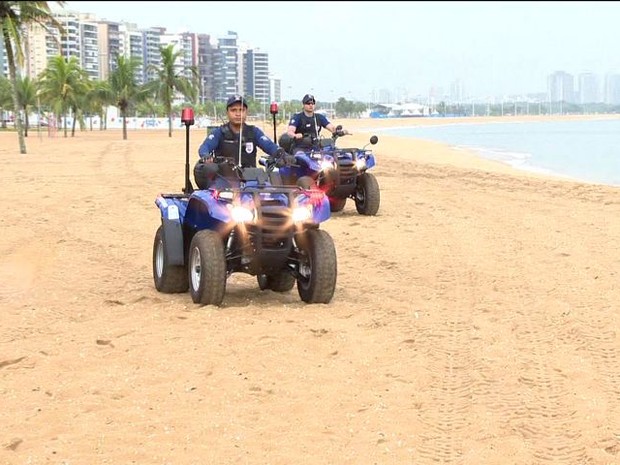 Quadriciclos reforçam segurança nas praias de Vitória (Foto: Reprodução/TV Gazeta) Quadriciclos reforçam segurança nas praias de Vitória (Foto: Reprodução/TV Gazeta)
