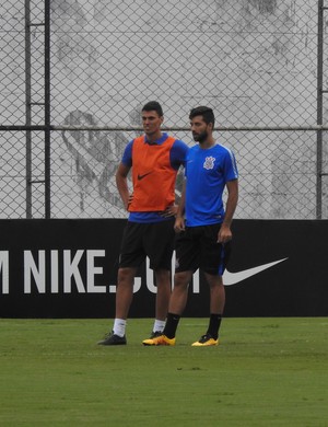 Tite usa filho como atacante do Cerro e treina para corrigir falhas defensivas