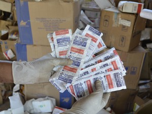 Medicamento cloroquina foi encontrado em grande quantidade (Foto: John Pacheco/G1)